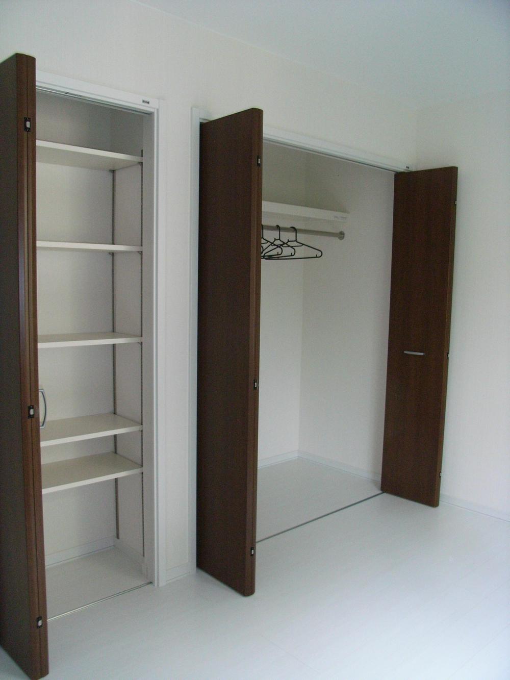 Other introspection. Indoor (July 2012) shooting