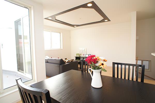 Living. Indoor (11 May 2013) Shooting C Building