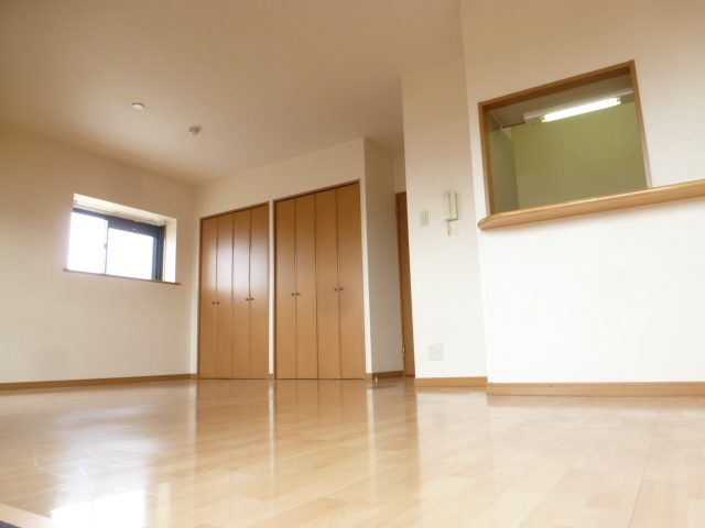 Living and room. Popularity of wide living room type is 17 Pledge of spread