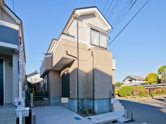 Local appearance photo. ■ 1 Building _4380 ten thousand! Two-story! Corner lot! Popular face-to-face kitchen!