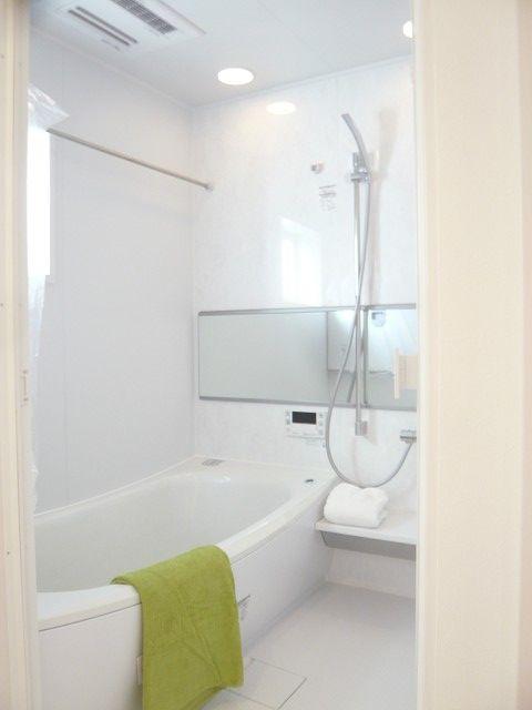 Same specifications photo (kitchen). Thermos tub in the bathroom is 2 ℃ only lowers the temperature of the hot water for 4 hours. 