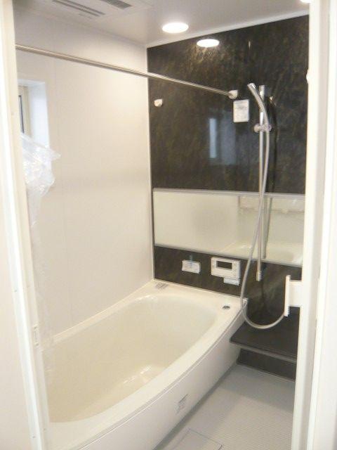 Bathroom. B Building bathroom. 