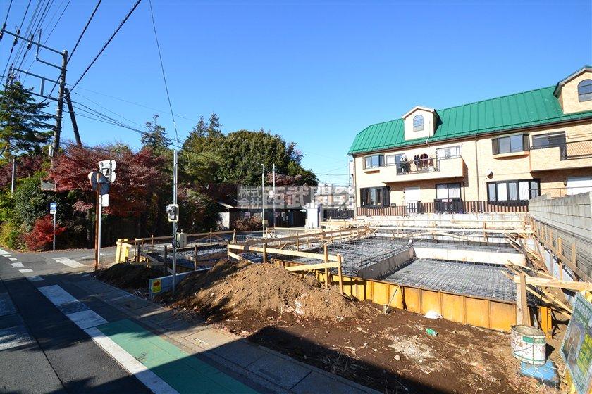 Local appearance photo. Local (12 May 2013) Shooting