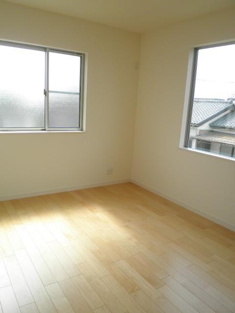 Non-living room. 1 Building: Indoor (August 2013) Shooting