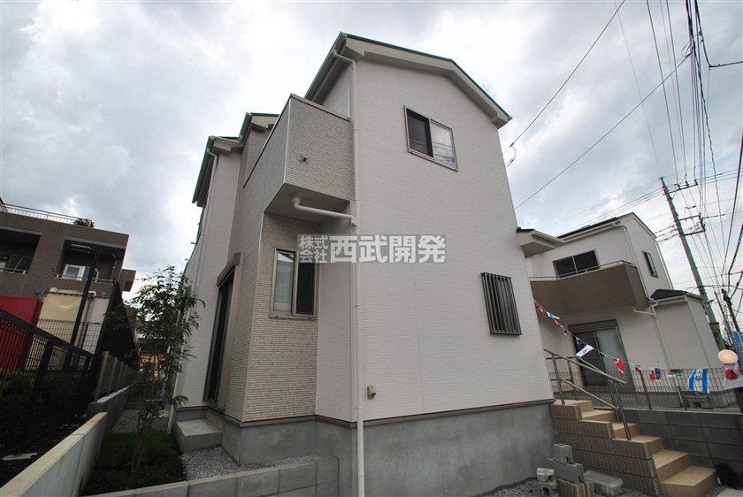 Local appearance photo. 8 Building Exterior (September 2013) Shooting