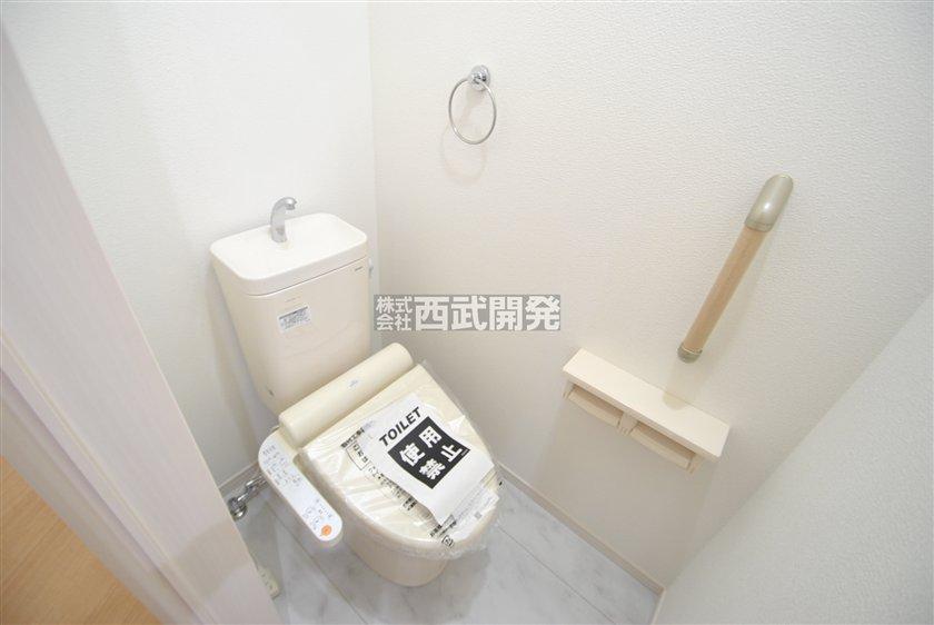 Toilet. 8 Building (September 2013) Shooting