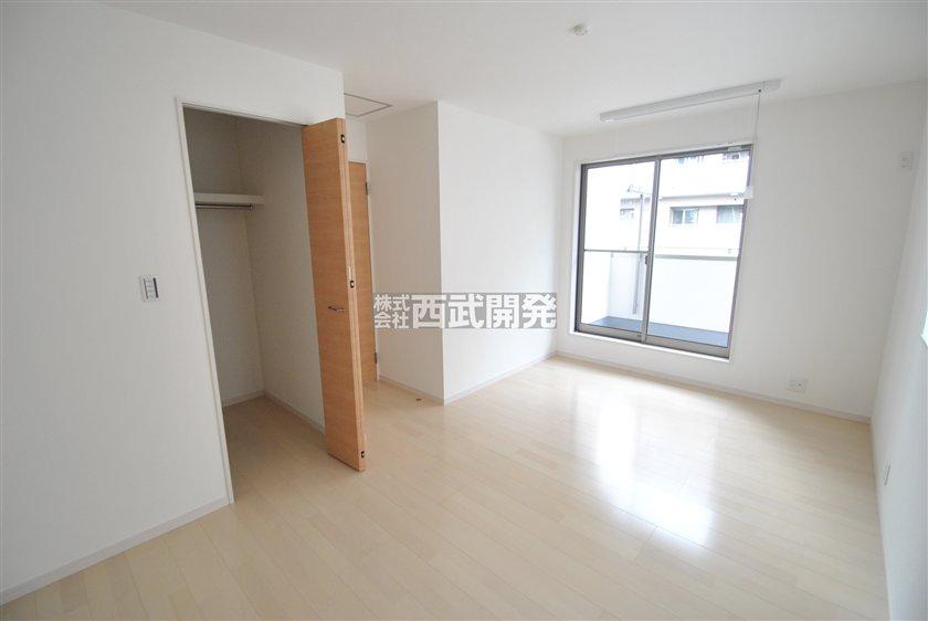 Other introspection. 8 Building (September 2013) Shooting