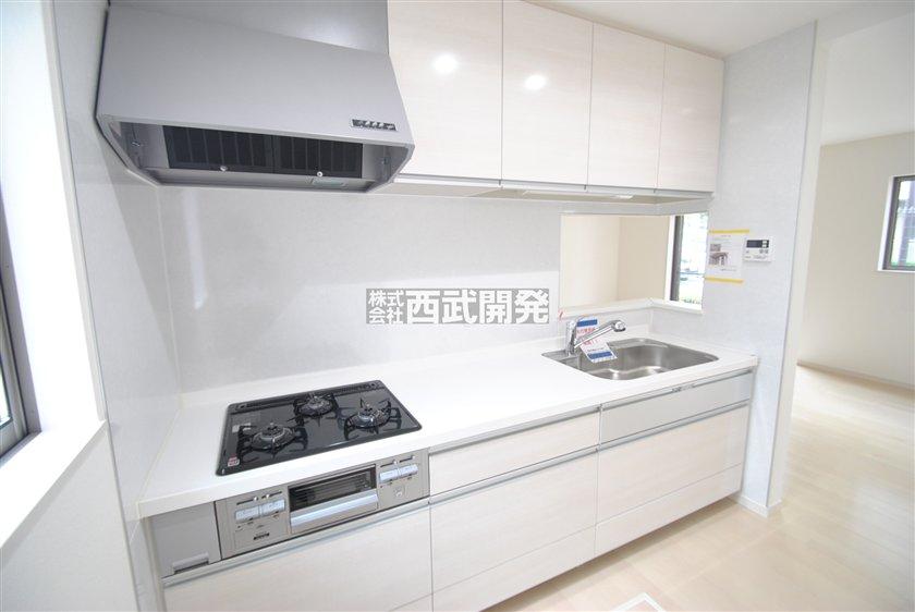 Kitchen. 8 Building (September 2013) Shooting