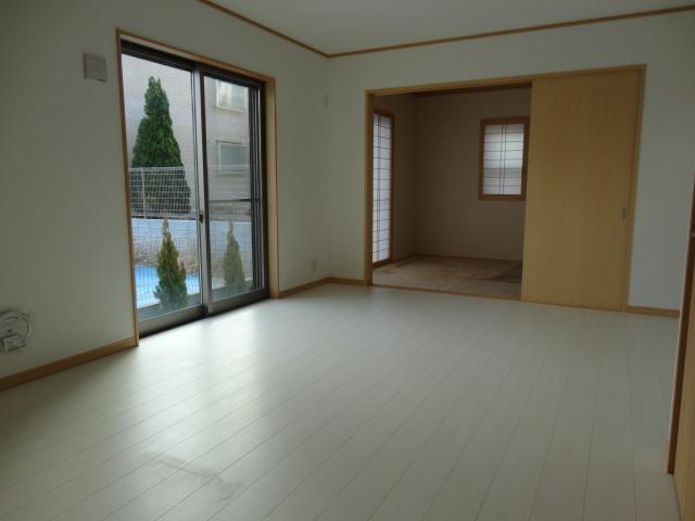 Living. No. 6 Photo December 17 Shooting