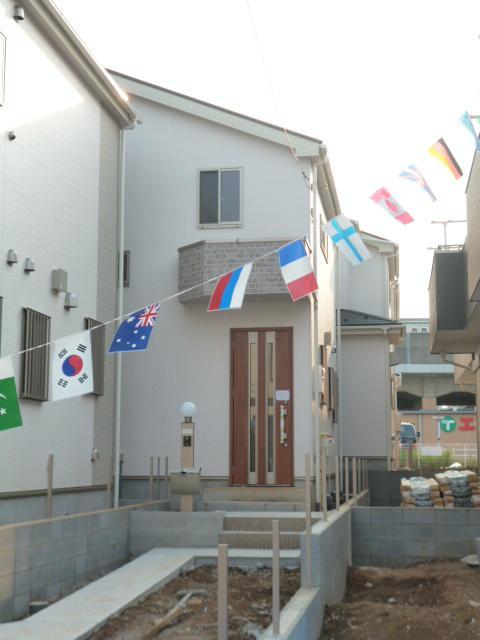 Local appearance photo. 7 Building: local (August 2013) Shooting