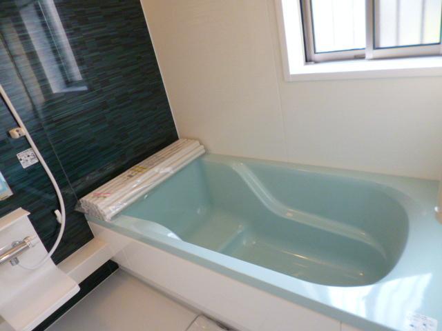 Bathroom. 6 Building: Indoor (August 2013) Shooting