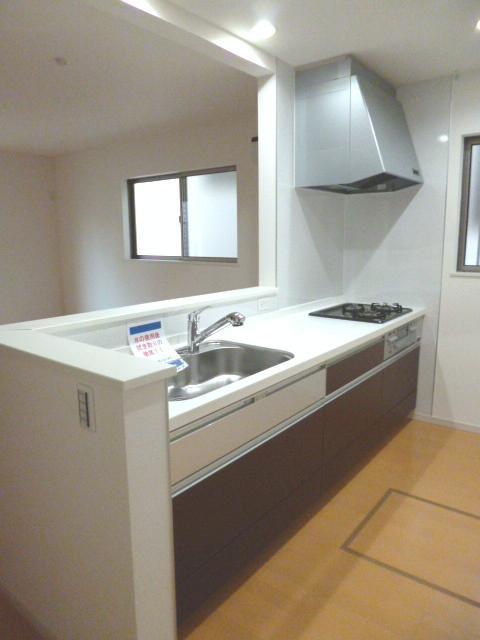 Kitchen. 7 Building: Indoor (August 2013) Shooting