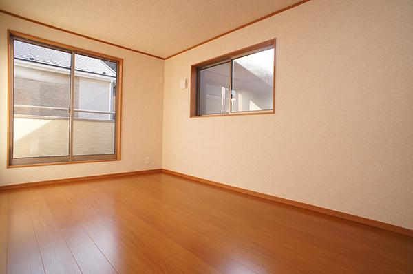 Non-living room. 11 Building