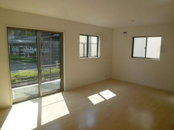 Living. Shooting date 2013.10.03