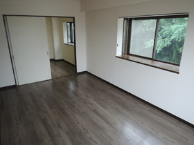 Living and room. Because the corner room also comes with a bay window. 