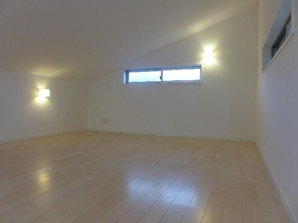 Receipt. Loft 8 quires more