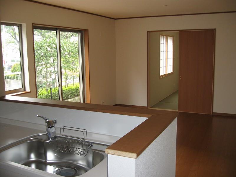 Living. Local (12 May 2013) Shooting