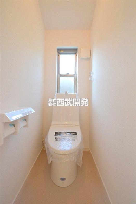 Toilet. Second floor toilet