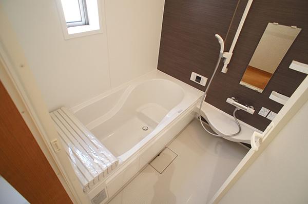 Bathroom. Indoor (12 May 2013) Shooting Building 3