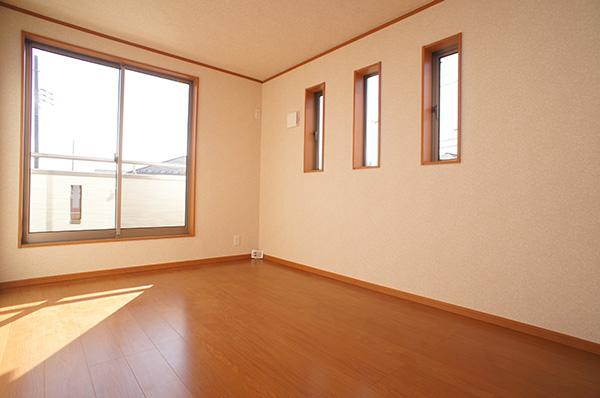 Non-living room. Indoor (12 May 2013) Shooting Building 3