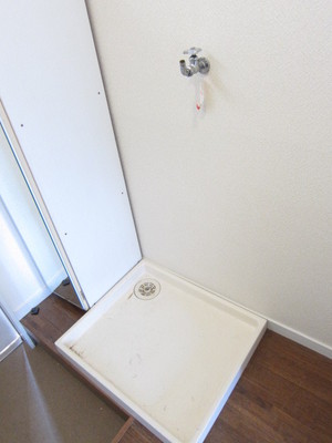 Other Equipment. It is a popular indoor washing machine Storage