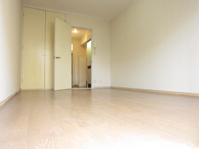 Living and room. About an 8-pledge and spacious living room