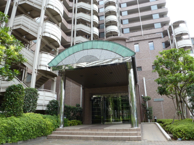 Entrance. Luxury if condominium Dewa