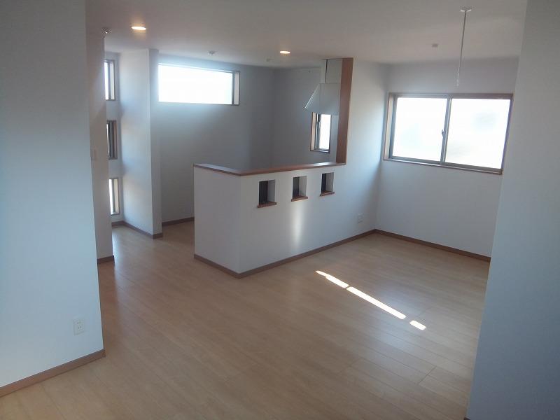 Living. Local (12 May 2013) Shooting