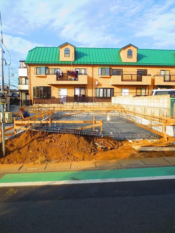 Local appearance photo. Local (12 May 2013) Shooting