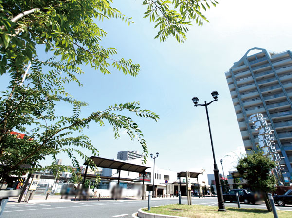 Surrounding environment. JR Keihin Tohoku Line "Yono" station west exit