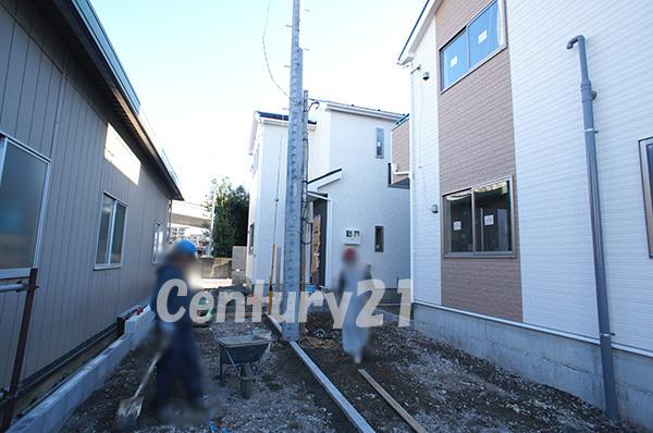 Local photos, including front road