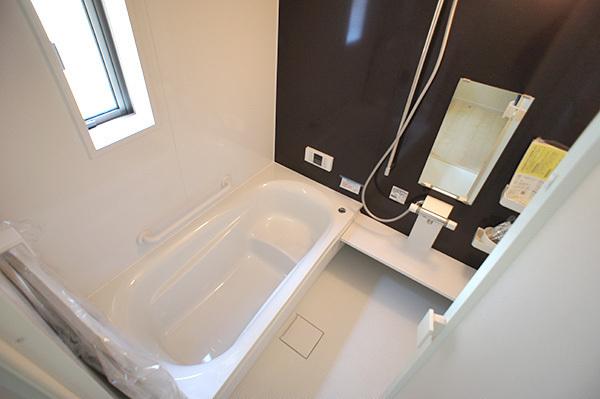 Bathroom. Achieve a comfortable bath time dated bathroom dryer