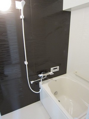 Bath. Unit bus add 焚式