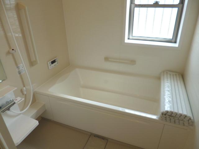 Bathroom. Building 3: Indoor (August 2013) Shooting