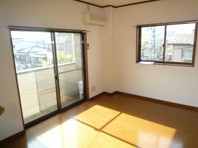 Living and room. Two-sided lighting in a top floor room angle