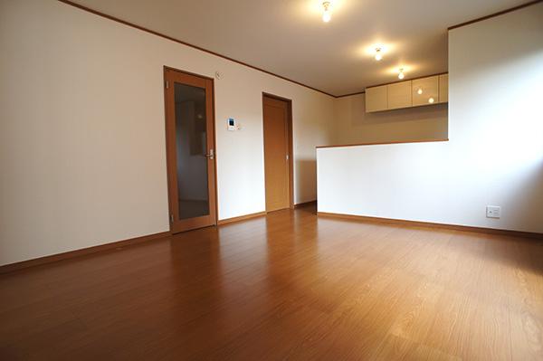 Living. Indoor (12 May 2013) Shooting Building 2