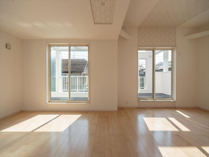 Same specifications photos (living). Same specifications