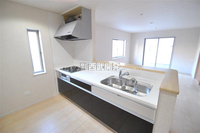 Kitchen. 4 Building Kitchen (November 2013) Shooting