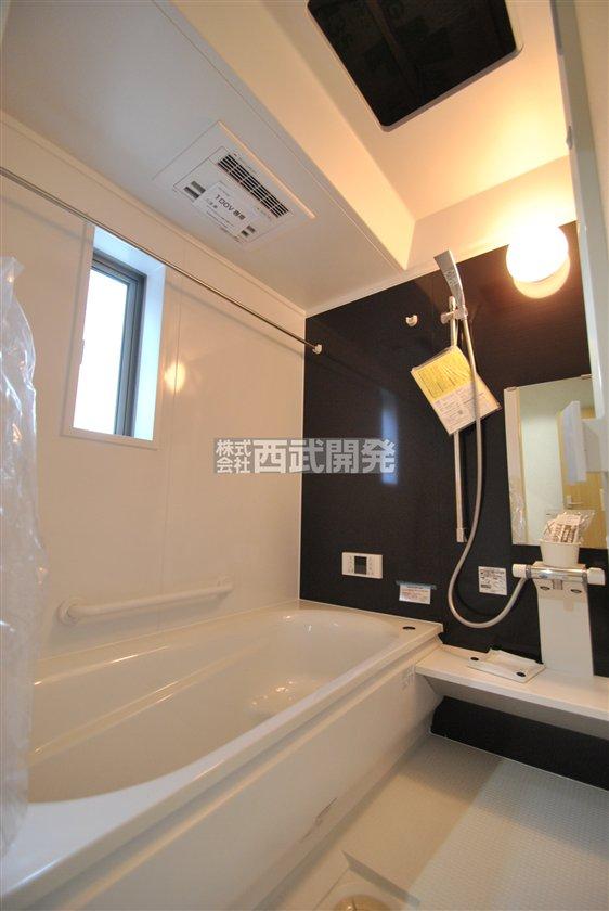 Bathroom. 4 Building bathroom (November 2013) Shooting