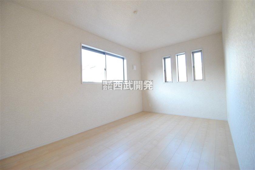 Receipt. 4 Building Western-style (11 May 2013) Shooting