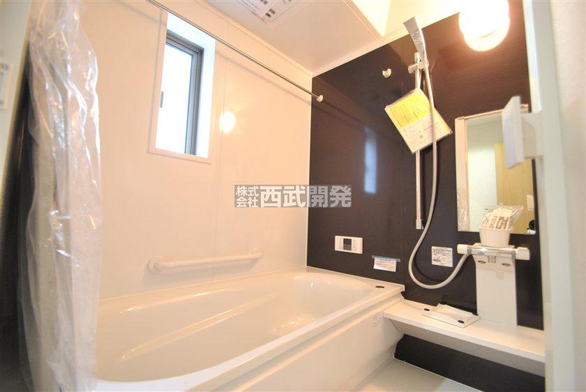 Bathroom. 4 Building bathroom (November 2013) Shooting