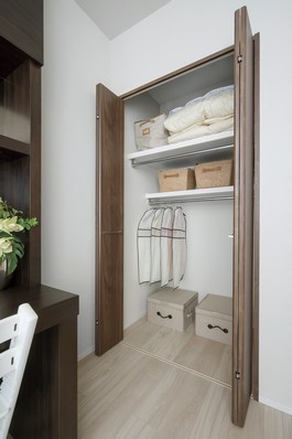 Closet-type storage
