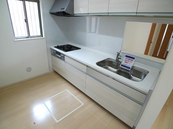 Kitchen. Room (August 2013) Shooting 8 Building