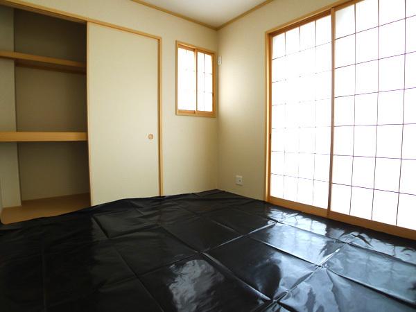 Non-living room. Room (August 2013) Shooting 8 Building