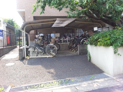 Other common areas. Is a parking lot with a roof!