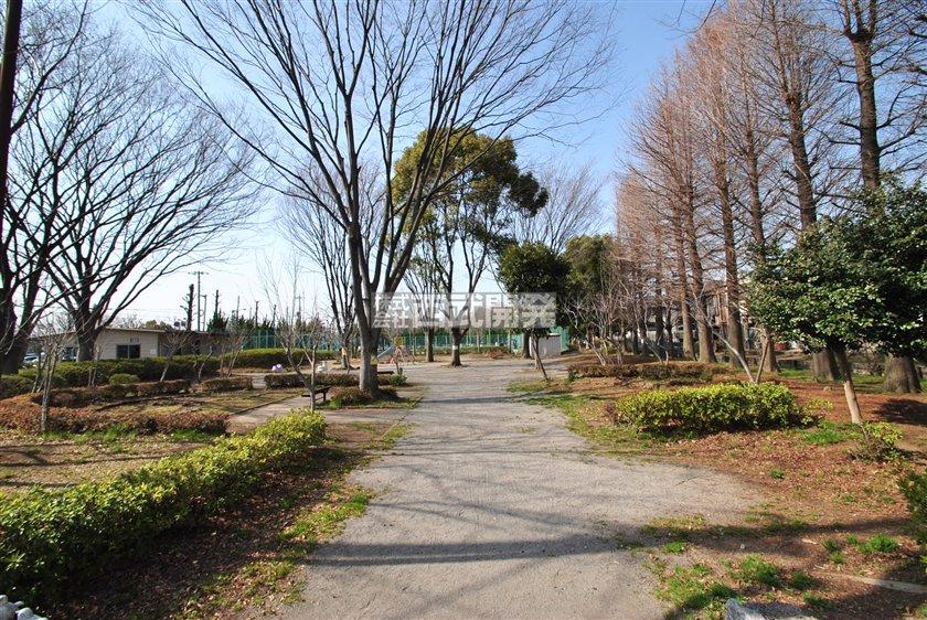 park. Yono 300m to Central Park