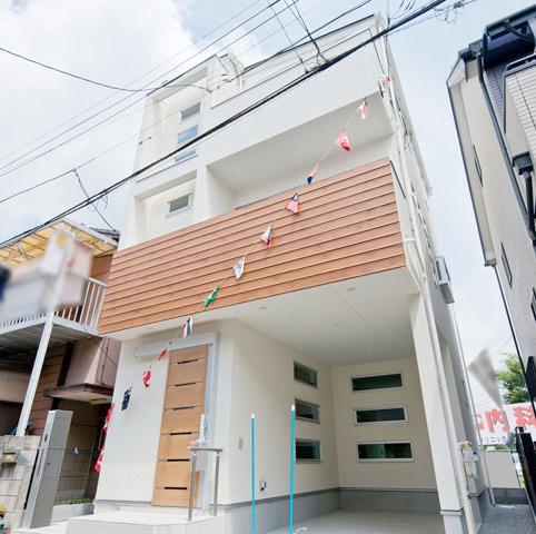 Local appearance photo