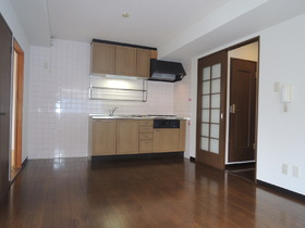 Living and room. LDK10 Pledge