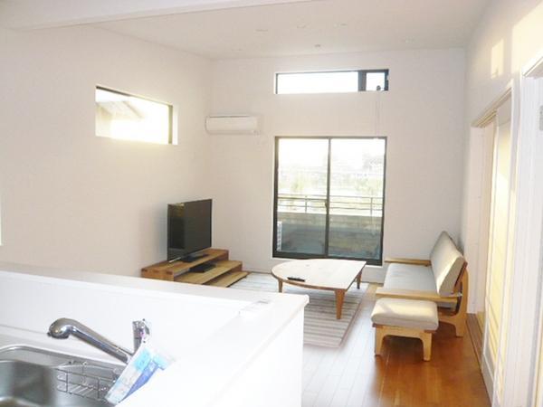 Living. Indoor (11 May 2013) Shooting