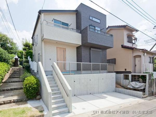 Local appearance photo. Local (11 May 2013) Shooting